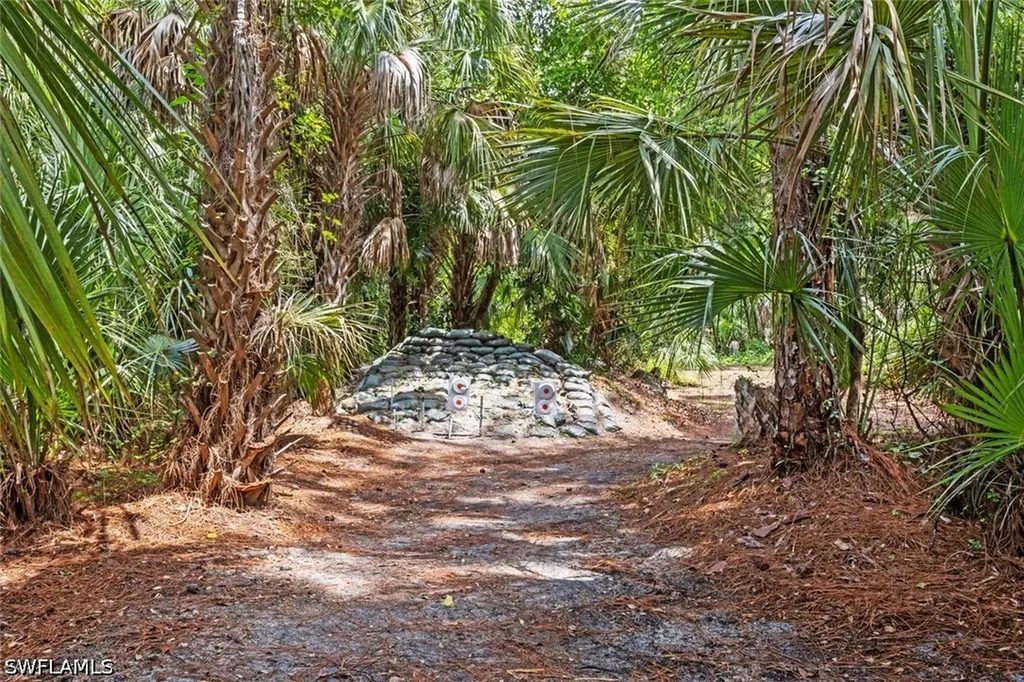 3721 White Boulevard Naples FL 34117