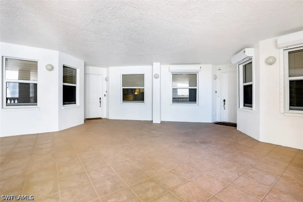 400 Flagship Drive Naples FL 34108-4301