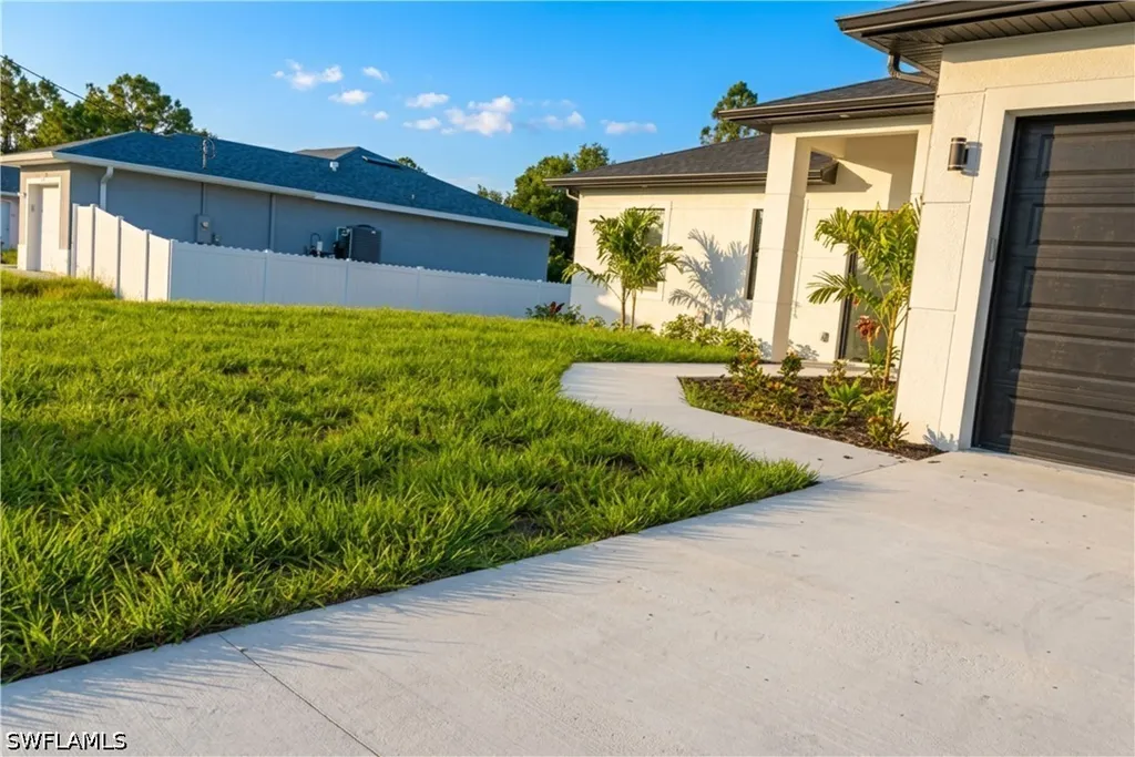 429 Gray Avenue S Lehigh Acres FL 33974