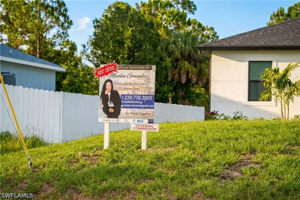 429 Gray Avenue S Lehigh Acres FL 33974