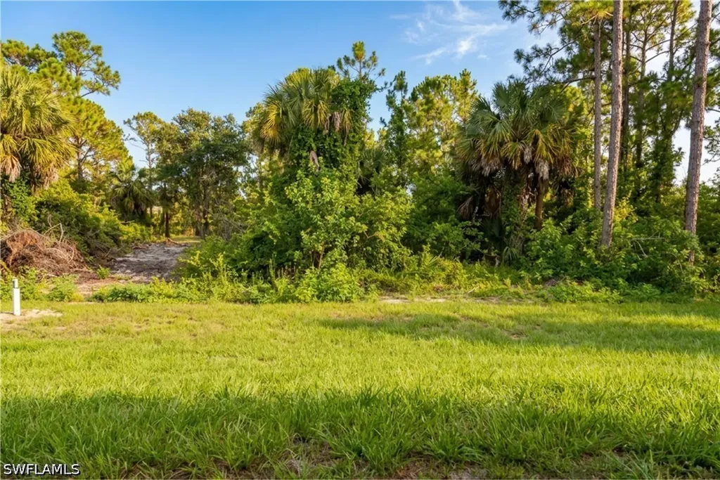 429 Gray Avenue S Lehigh Acres FL 33974