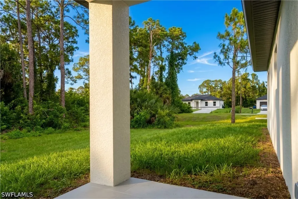 429 Gray Avenue S Lehigh Acres FL 33974