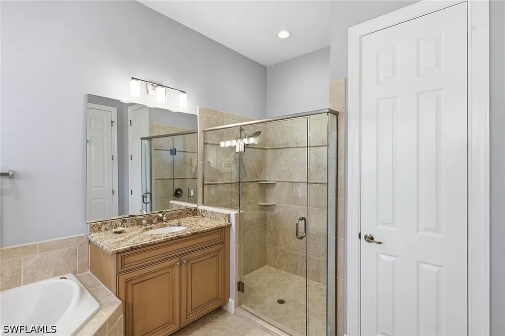 8793 Mustang Island Circle Naples FL 34113