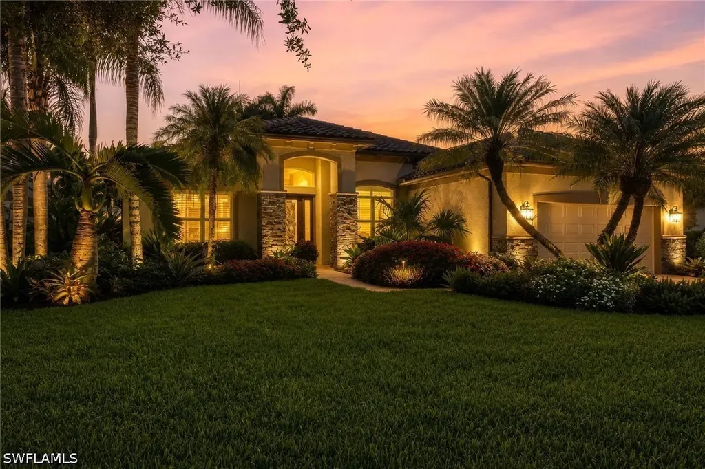 8793 Mustang Island Circle Naples FL 34113