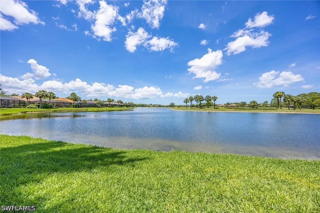 8793 Mustang Island Circle Naples FL 34113