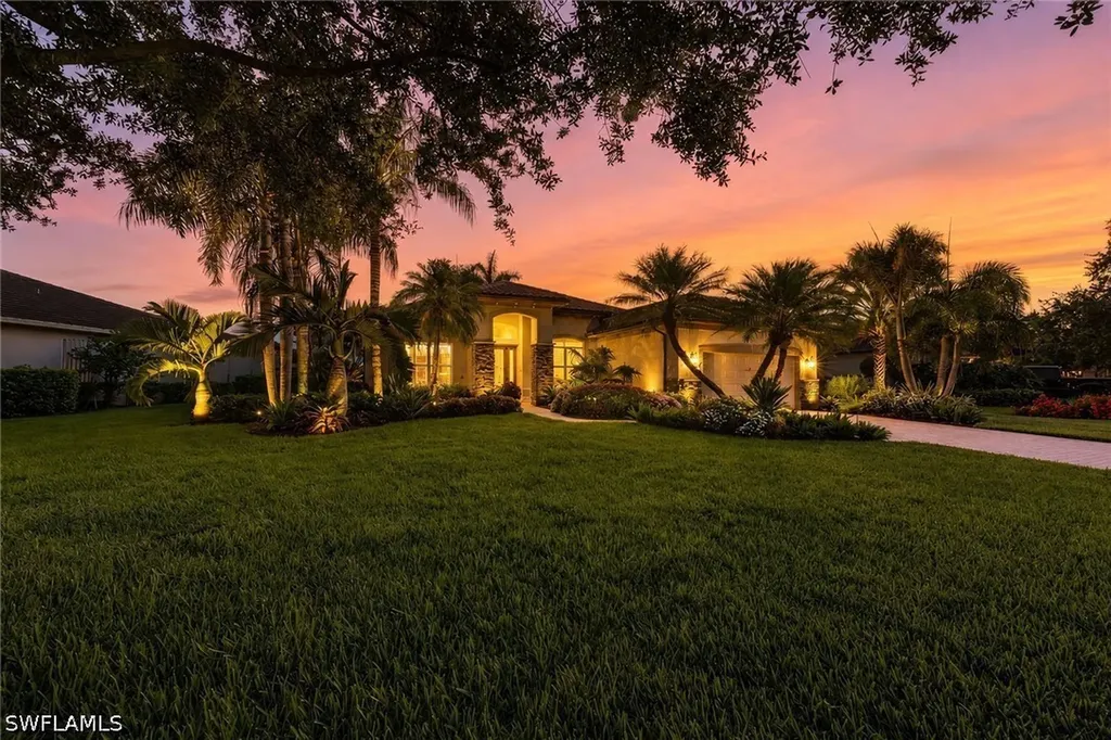 8793 Mustang Island Circle Naples FL 34113