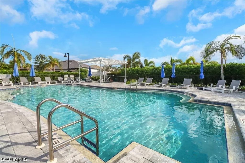 14846 Loggerhead Drive Naples FL 34120