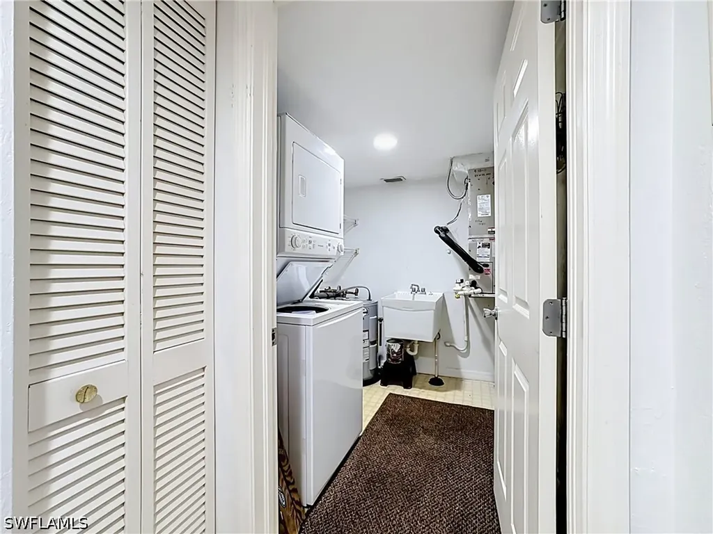 15171 Cedarwood Lane Naples FL 34110