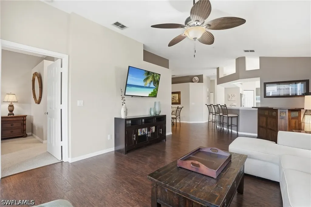 6914 Satinleaf Road N Naples FL 34109