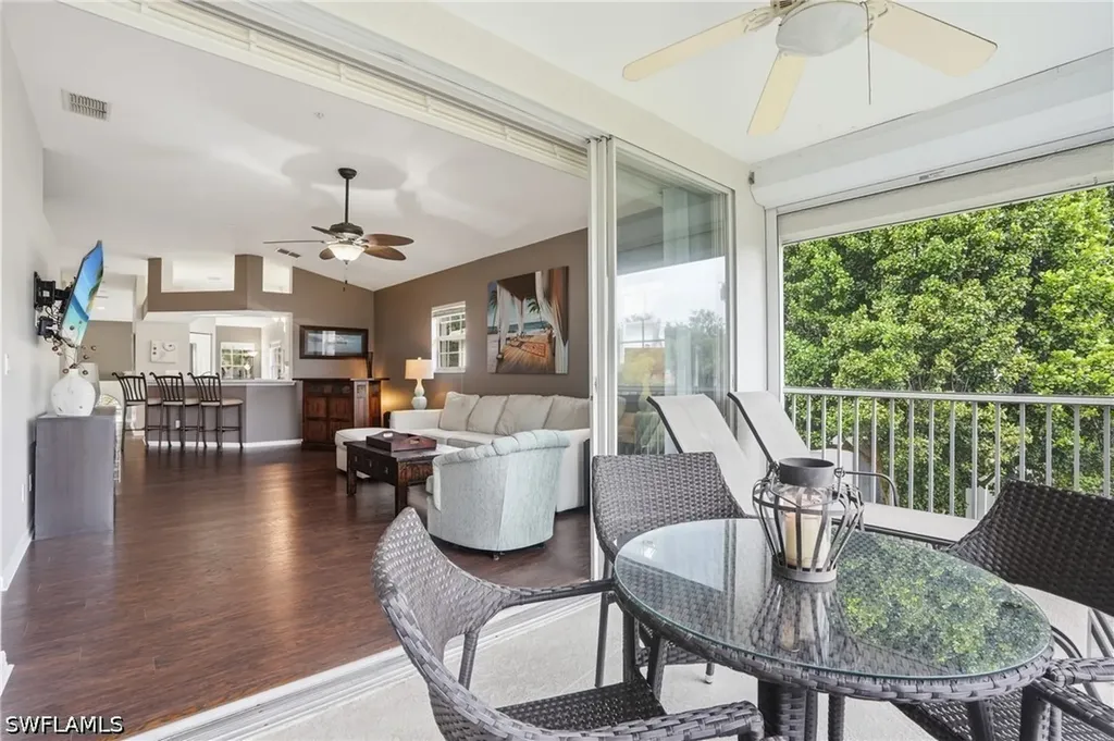 6914 Satinleaf Road N Naples FL 34109