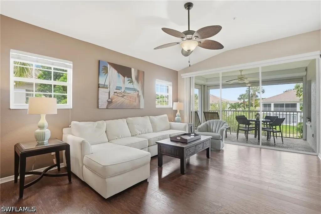 6914 Satinleaf Road N Naples FL 34109