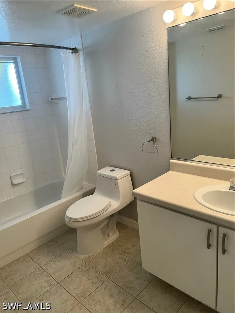 Naples FL, 8271 Key Royal Circle, Unit 931