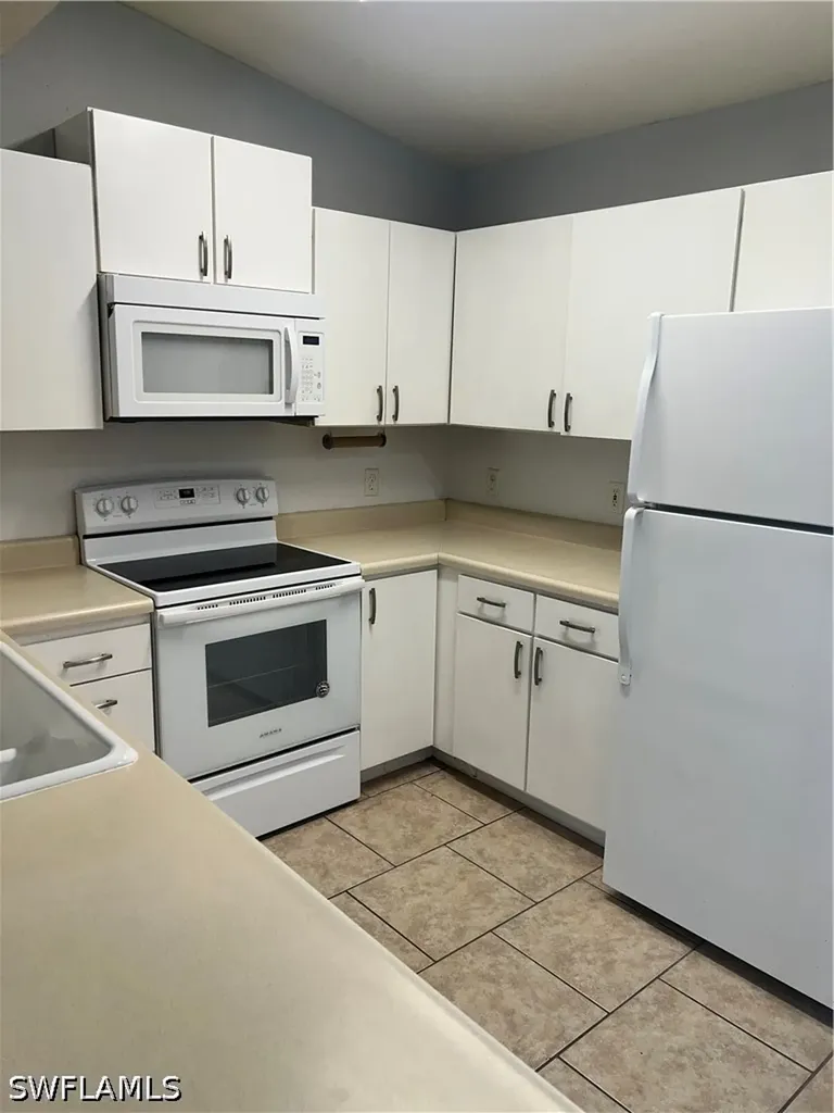 8271 Key Royal Circle Naples FL 34119