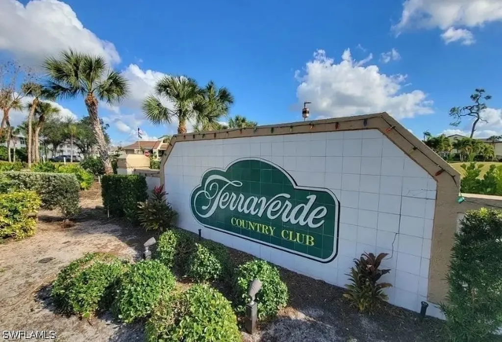 17138 Ravens Roost Fort Myers FL 33908