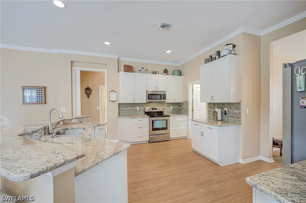 11086 Lakeland Circle Fort Myers FL 33913