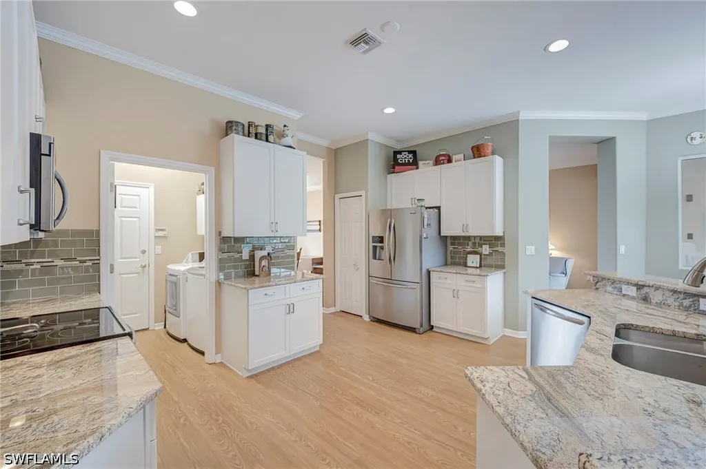 11086 Lakeland Circle Fort Myers FL 33913