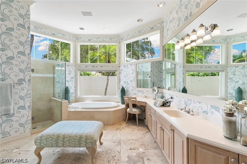 6991 Greentree Drive Naples FL 34108