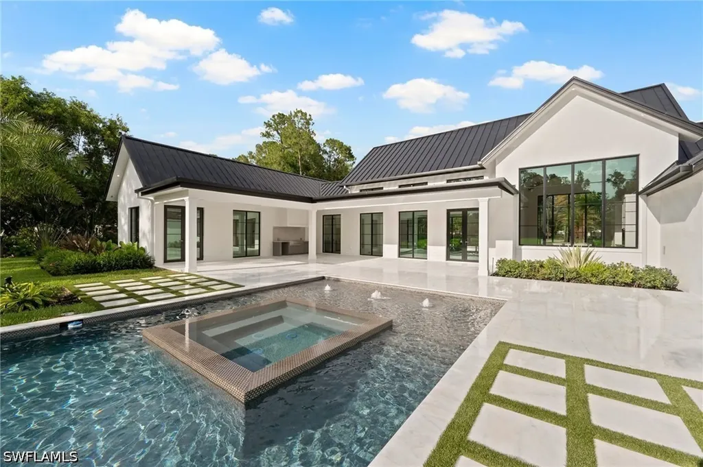 191 29th Street SW Naples FL 34117