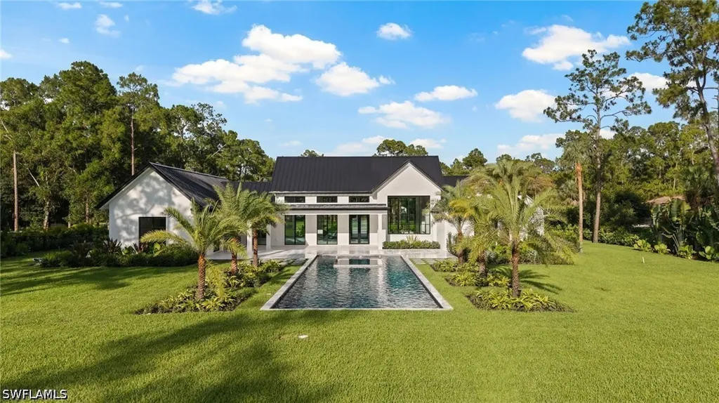 191 29th Street SW Naples FL 34117