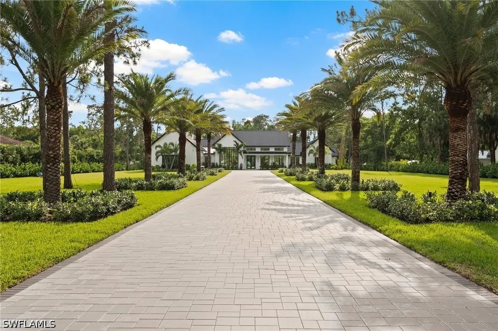 191 29th Street SW Naples FL 34117
