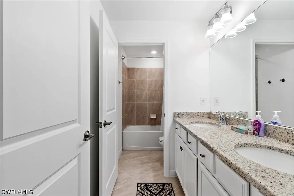 2516 Kona Way Naples FL 34120