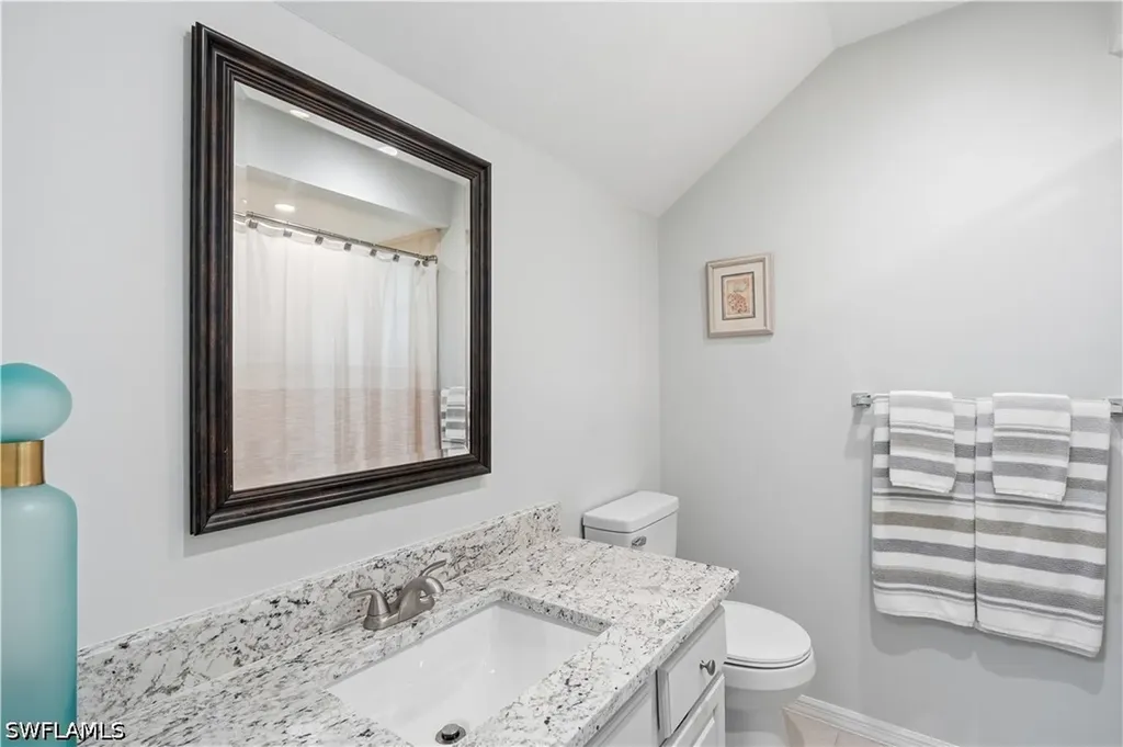 1281 Solana Road Naples FL 34103