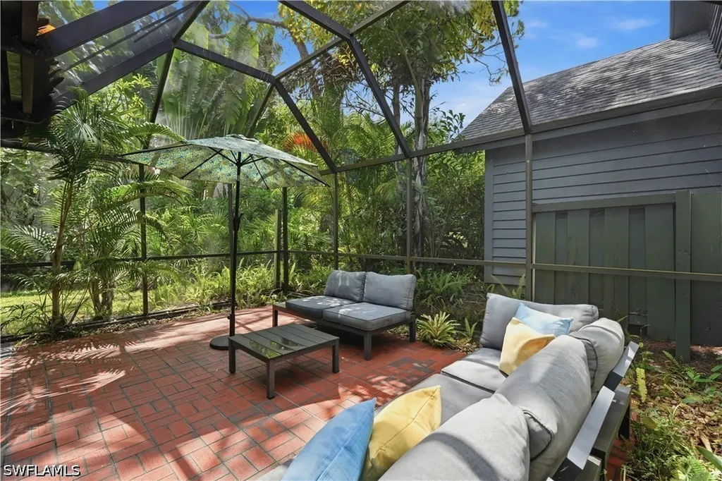 1281 Solana Road Naples FL 34103