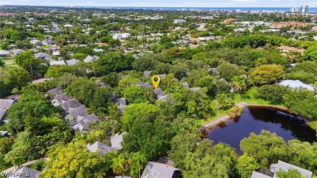 1281 Solana Road Naples FL 34103