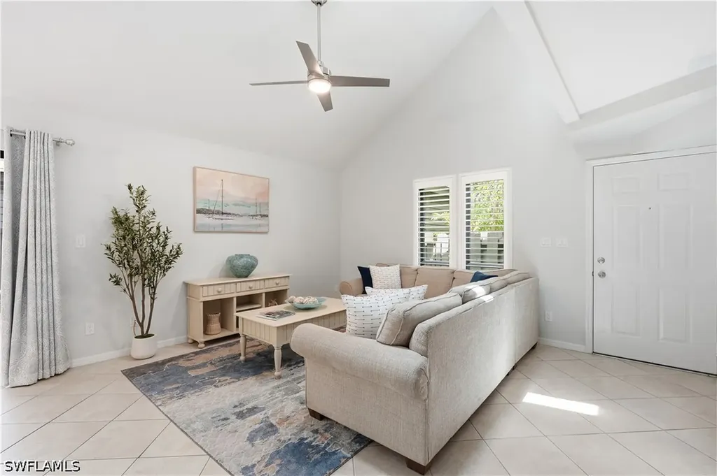 1281 Solana Road Naples FL 34103