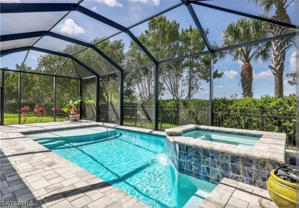Bonita Springs FL, 28121 Seasons Tide Avenue