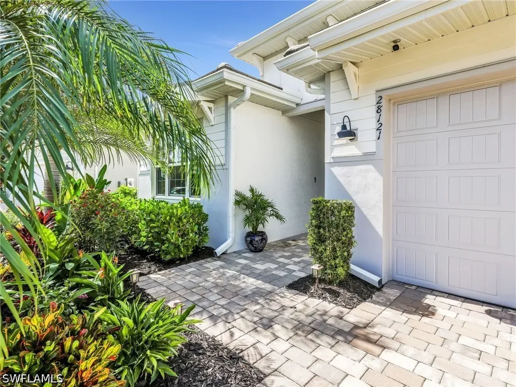 28121 Seasons Tide Avenue Bonita Springs FL 34135