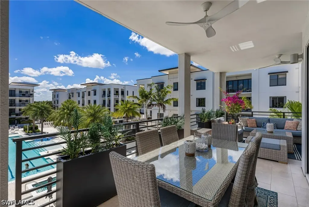1115 Central Avenue Naples FL 34102