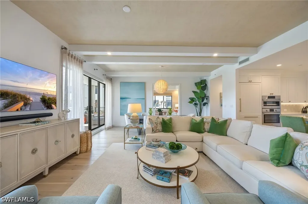 1115 Central Avenue Naples FL 34102