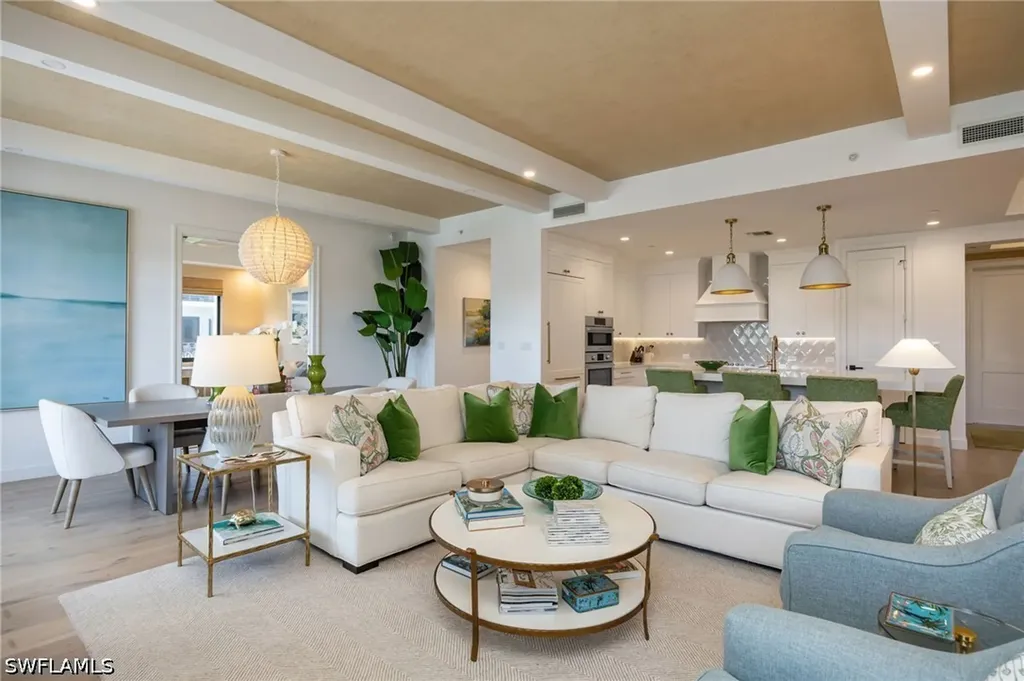 1115 Central Avenue Naples FL 34102