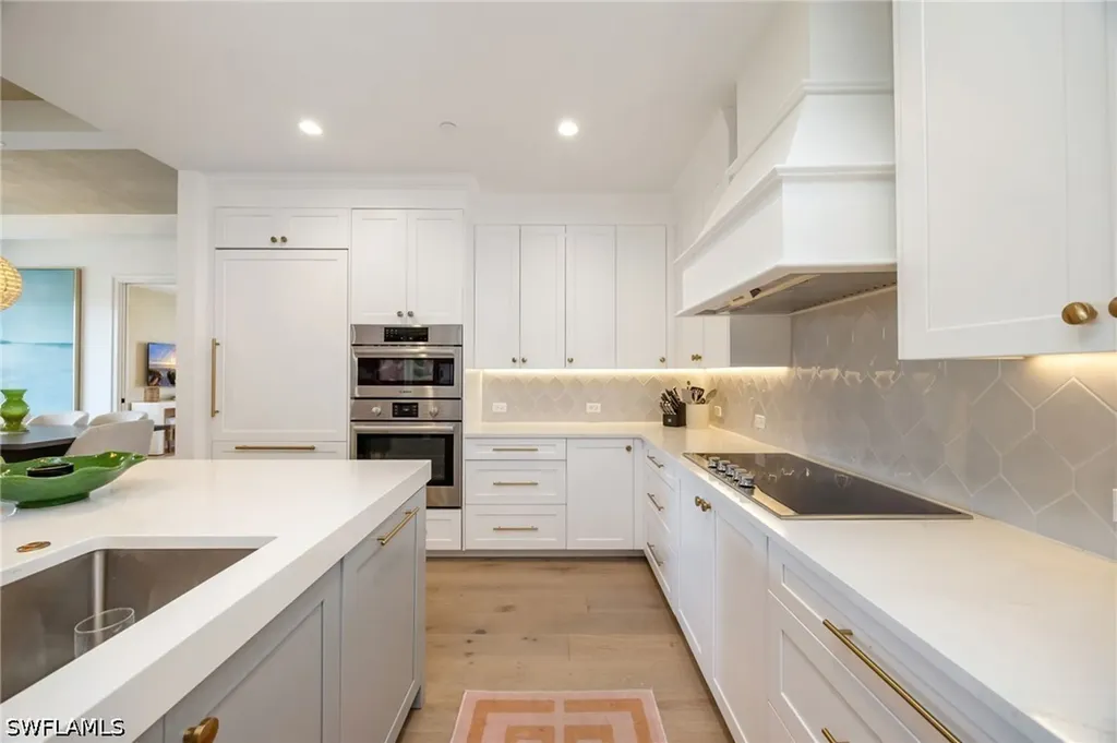 1115 Central Avenue Naples FL 34102