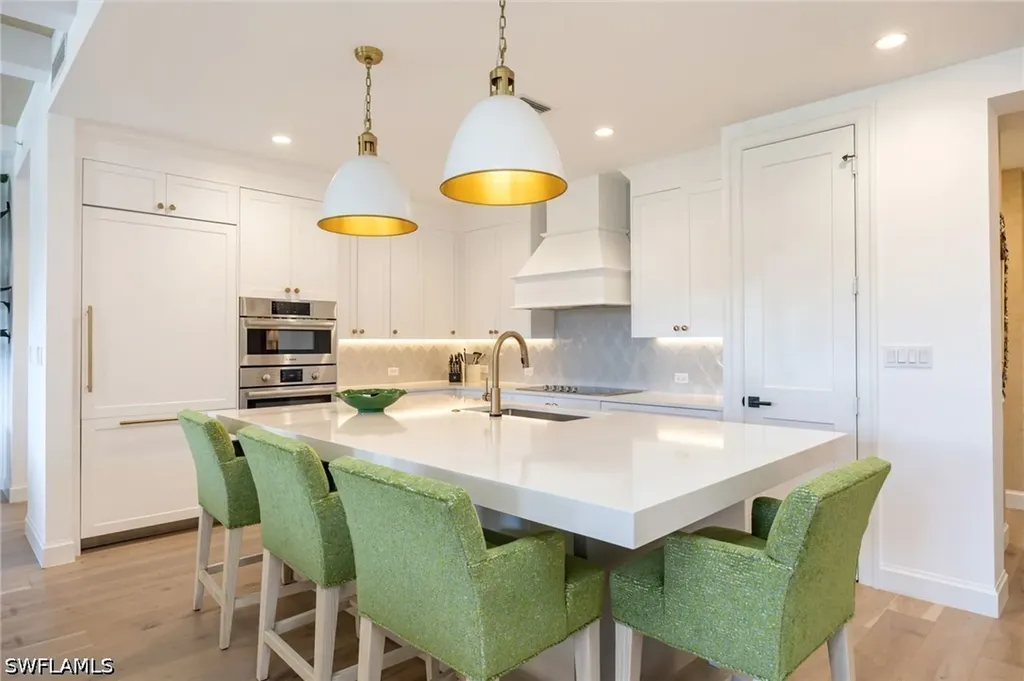 1115 Central Avenue Naples FL 34102
