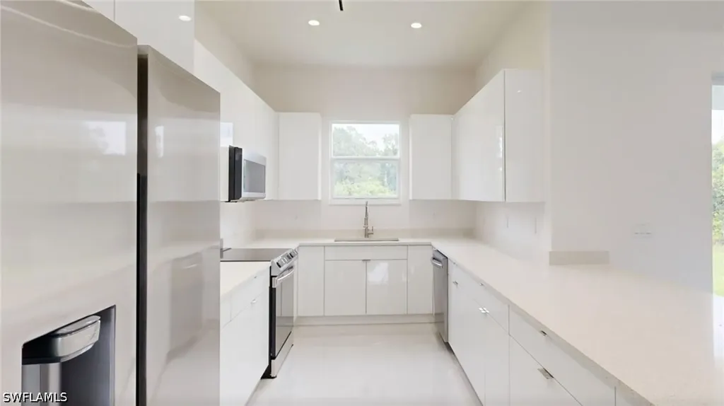 6048 Stratton Road Fort Myers FL 33905