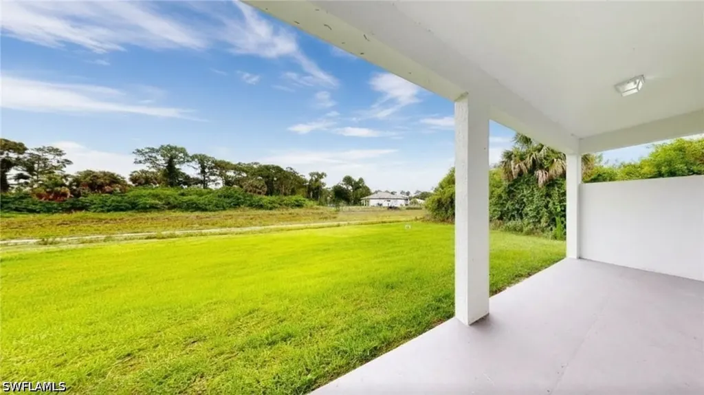 6048 Stratton Road Fort Myers FL 33905