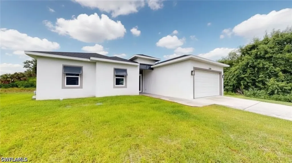 6048 Stratton Road Fort Myers FL 33905