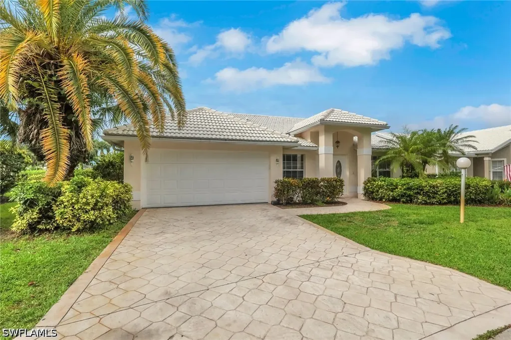 Fort Myers FL, 13643 Cherry Tree Court