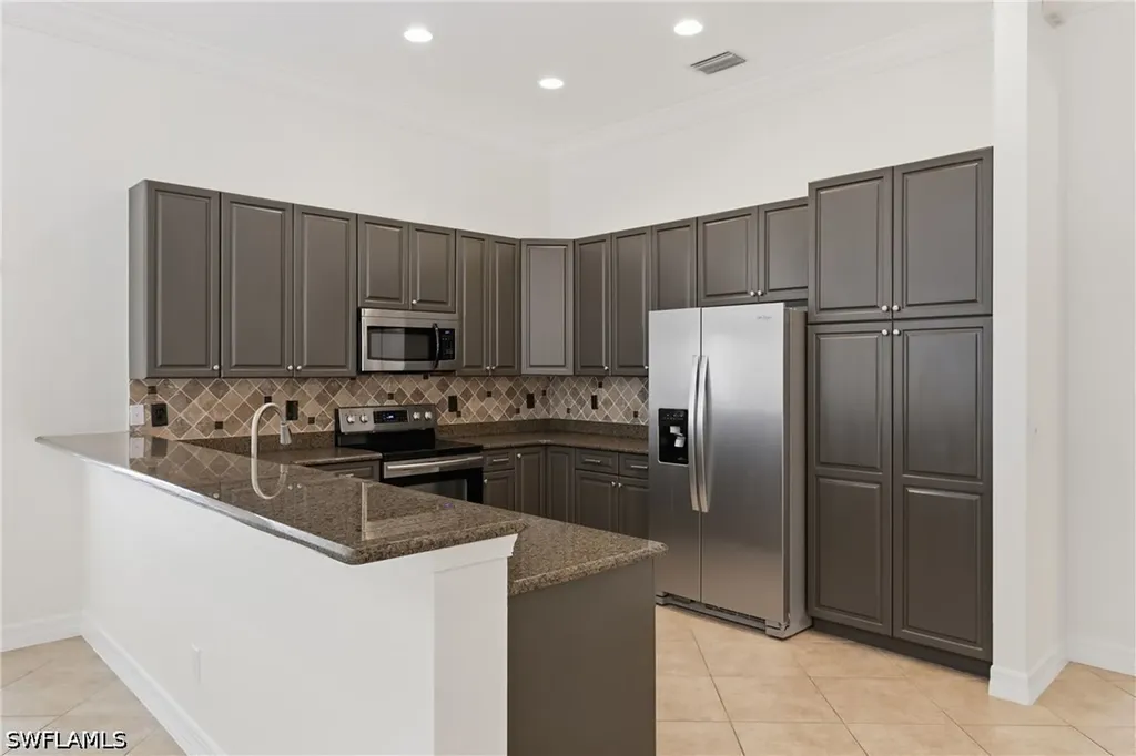 2009 Isla De Palma Circle Naples FL 34119
