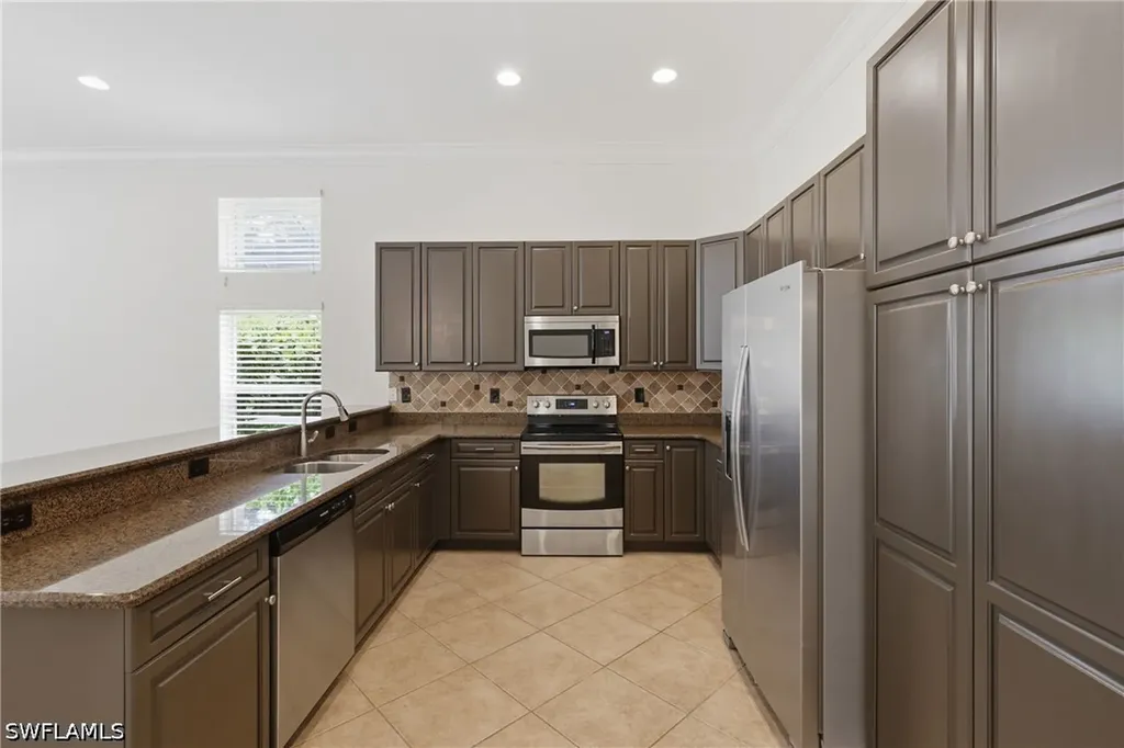 2009 Isla De Palma Circle Naples FL 34119