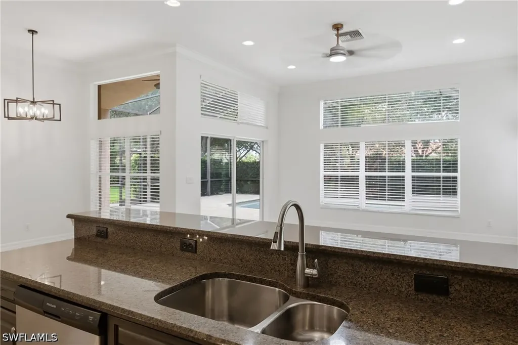 2009 Isla De Palma Circle Naples FL 34119