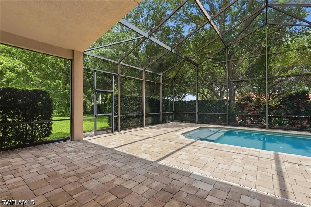 2009 Isla De Palma Circle Naples FL 34119