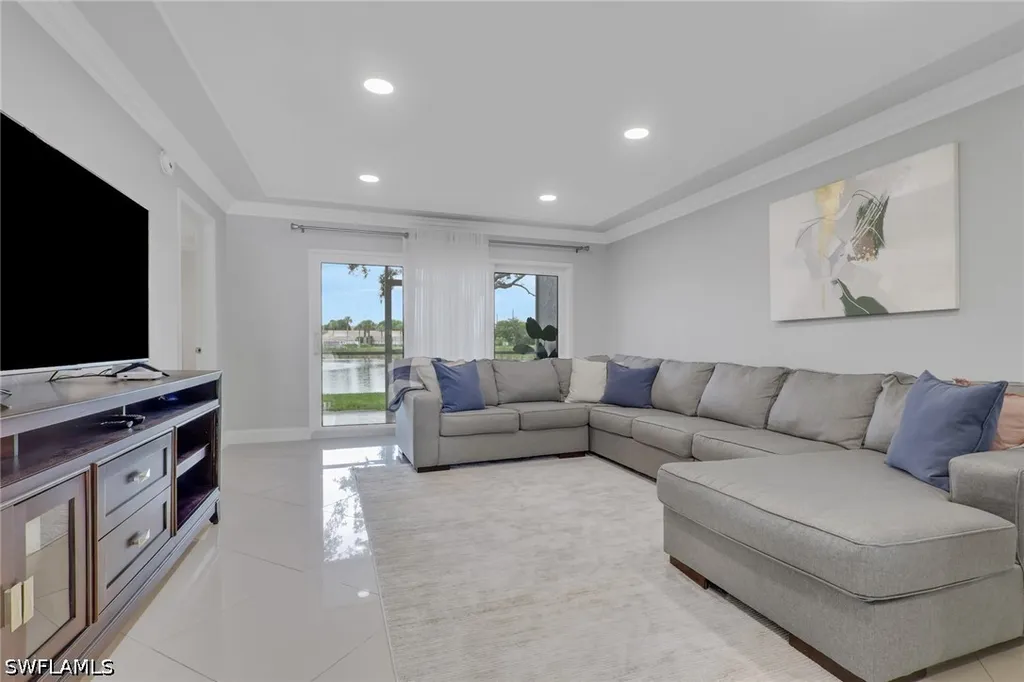 9580 Victoria Lane Naples FL 34109