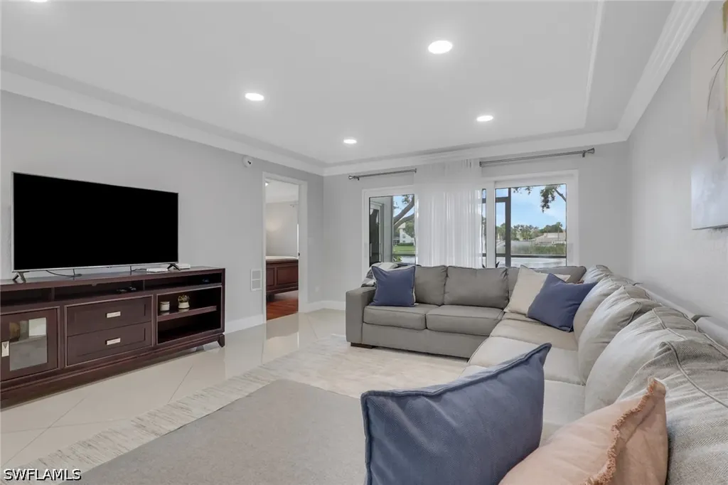 9580 Victoria Lane Naples FL 34109