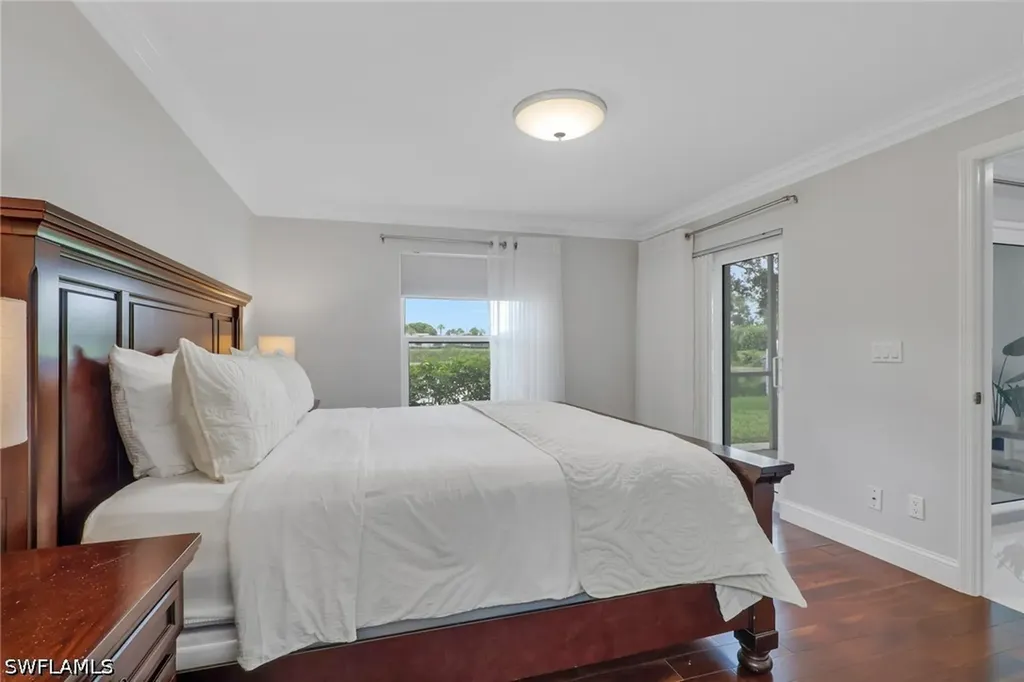 9580 Victoria Lane Naples FL 34109
