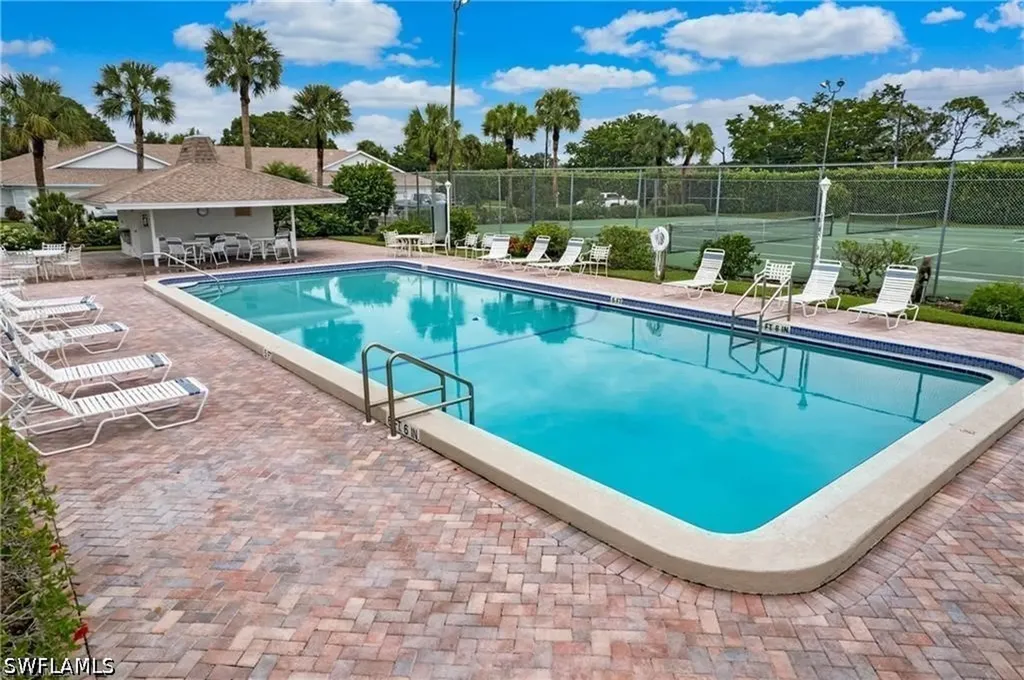 9580 Victoria Lane Naples FL 34109