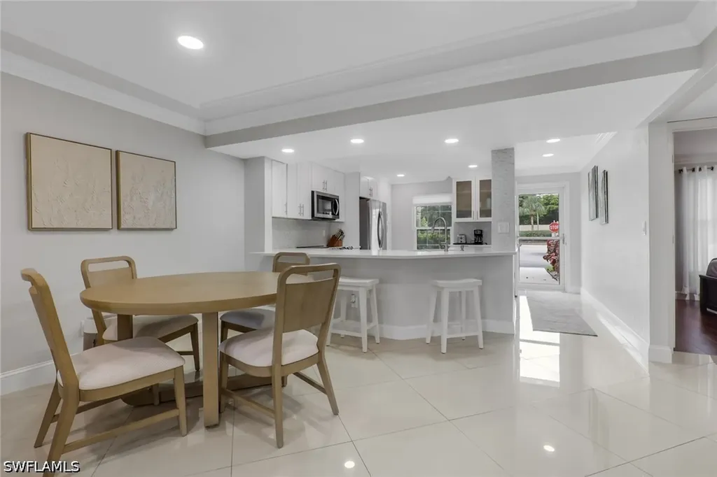 9580 Victoria Lane Naples FL 34109