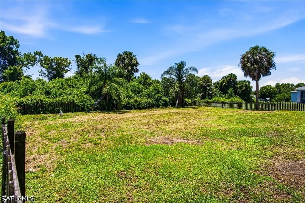 Lehigh Acres FL 33976